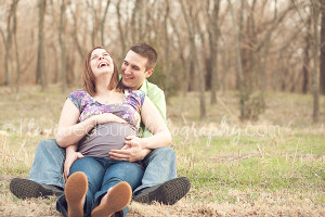 couple laughing, lifestyle maternity