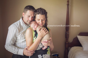 okc newborn photographer, mom dad baby girl family of 3