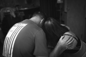 dad helping mom through labor and birth oklahoma