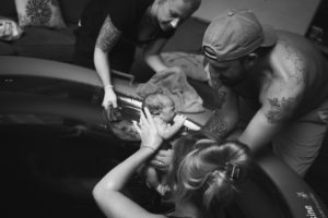 big sister at homebirth oklahoma photographer