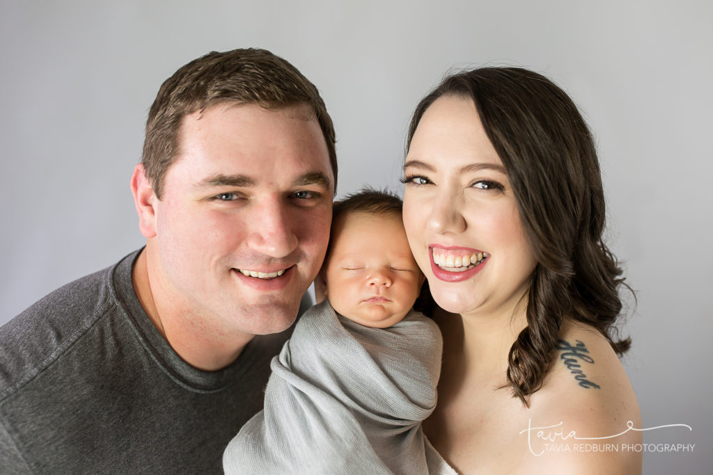 birth and newborn photographer mustang