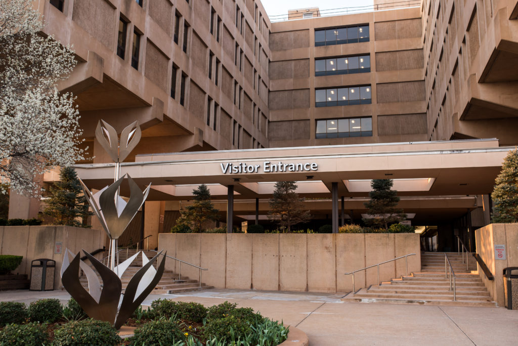 birth photographer in oklahoma city the outside of mercy hospital in march 2019 visitor entrance